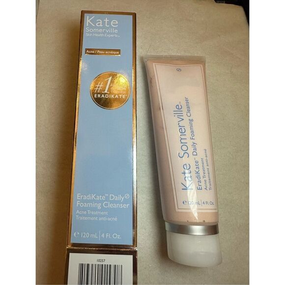 Kate Somerville EradiKate™ 3% Sulfur Daily Foaming Cleanser 120ml/4oz - Picture 6 of 8